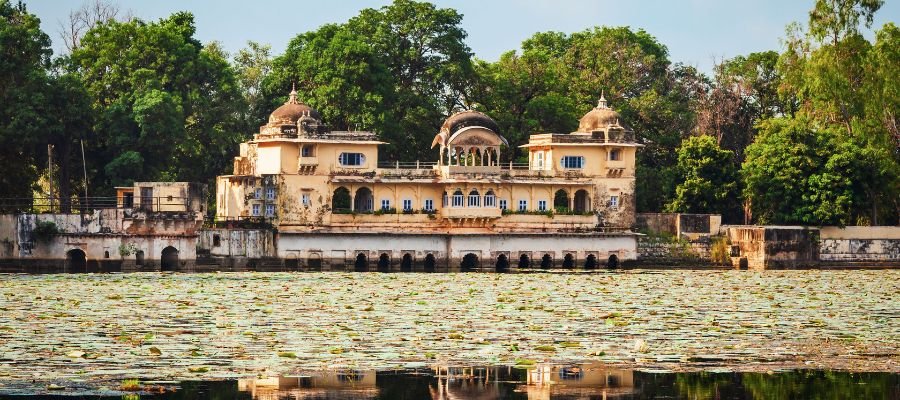 Sukh Mahal (Summer Palace by Jait Sagar Lake)