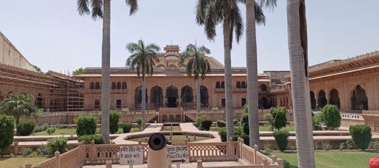 Bharatpur Palace And Government Museum