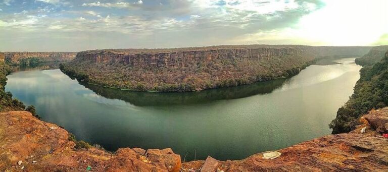 Garadia Mahadev Temple And Chambal Gorge Viewpoint