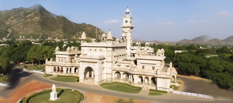 Mayo College and Museum (from outside / campus)