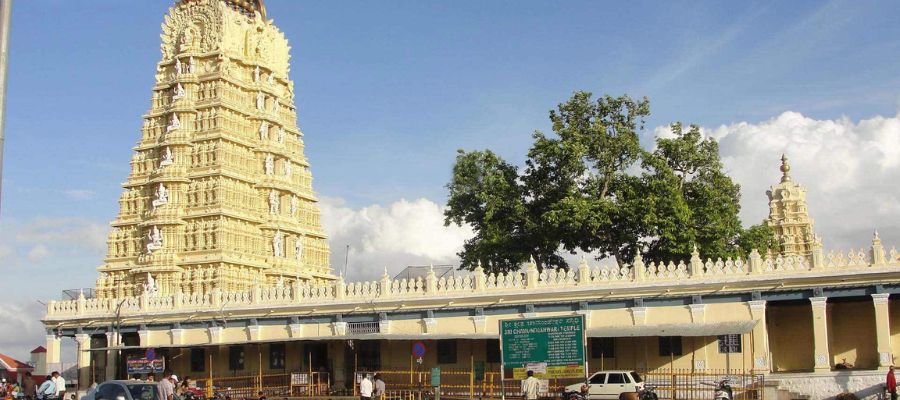 Chamundeshwari Temple, Chamundi Hill