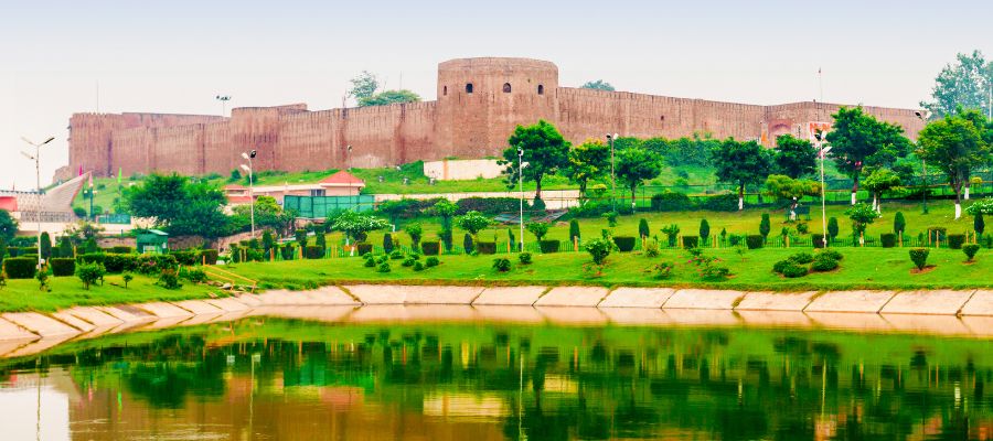 Bahu Fort and Bagh-e-Bahu