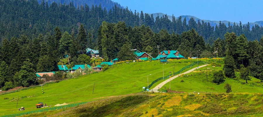 Gulmarg Meadow and Gulmarg Gondola