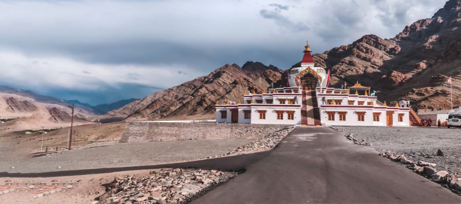 Top Tourist Places in Ladakh